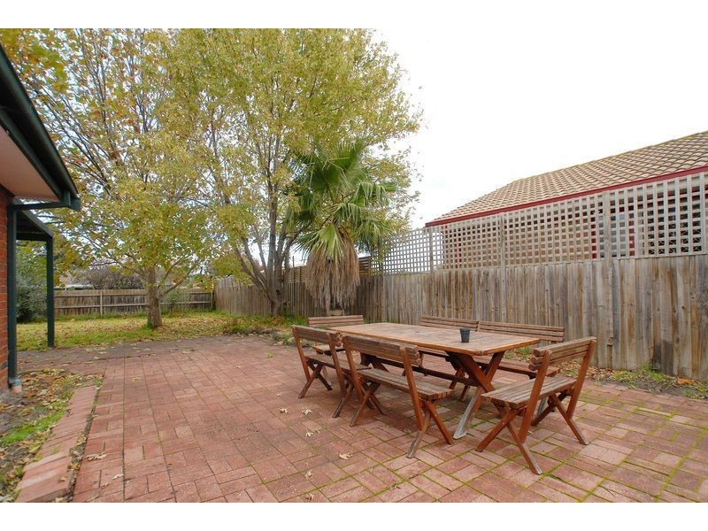 16 Allied Drive, Carrum Downs VIC 3201