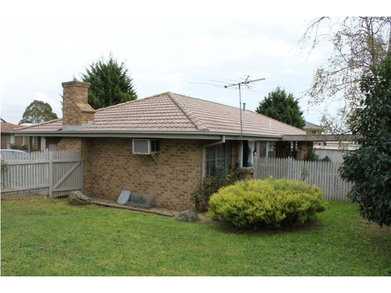 1 Burlorn Court, Carrum Downs VIC 3201