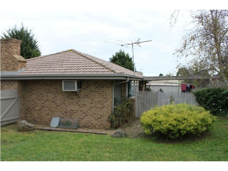 1 Burlorn Court, Carrum Downs VIC 3201