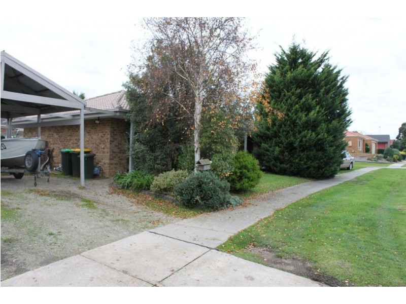 1 Burlorn Court, Carrum Downs VIC 3201