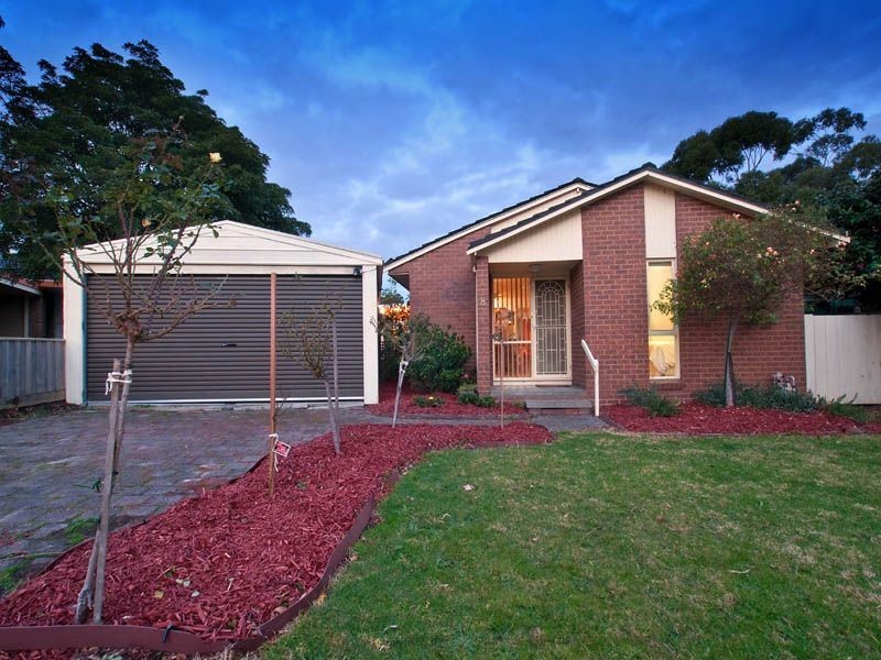 8 Zebrafinch Court, Carrum Downs VIC 3201