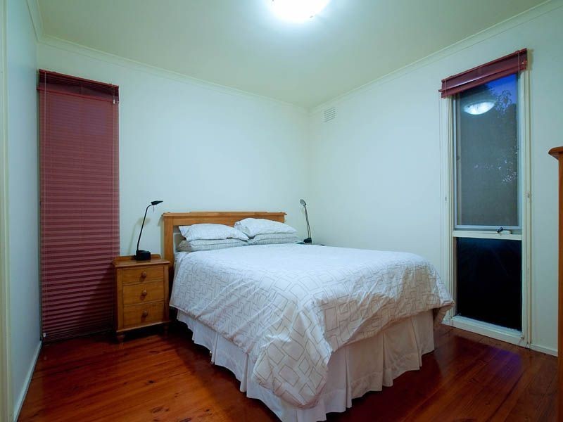 8 Zebrafinch Court, Carrum Downs VIC 3201