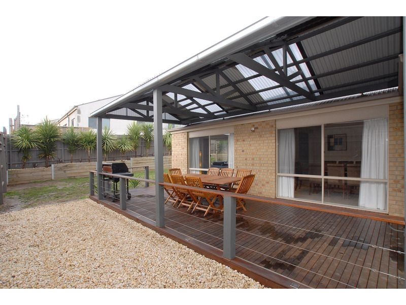 13 Emerald Rise, Skye VIC 3977