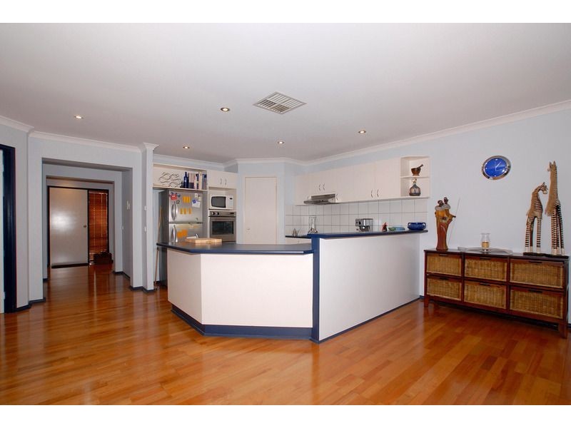 1 Regency Court, Carrum Downs VIC 3201