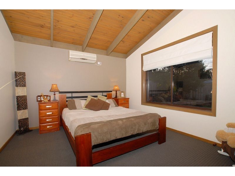 3 Curlew Court, Carrum Downs VIC 3201