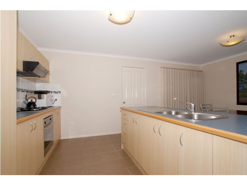 11 Esta Court, Carrum Downs VIC 3201