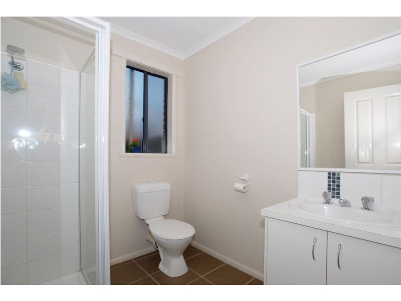 11 Esta Court, Carrum Downs VIC 3201