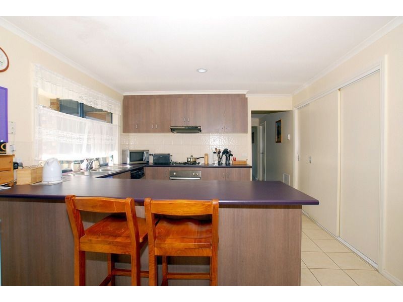 21 Chardonnay Drive, Skye VIC 3977