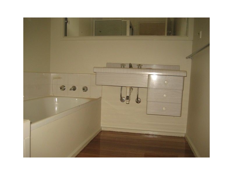 4 Bruce Street, Seaford VIC 3198