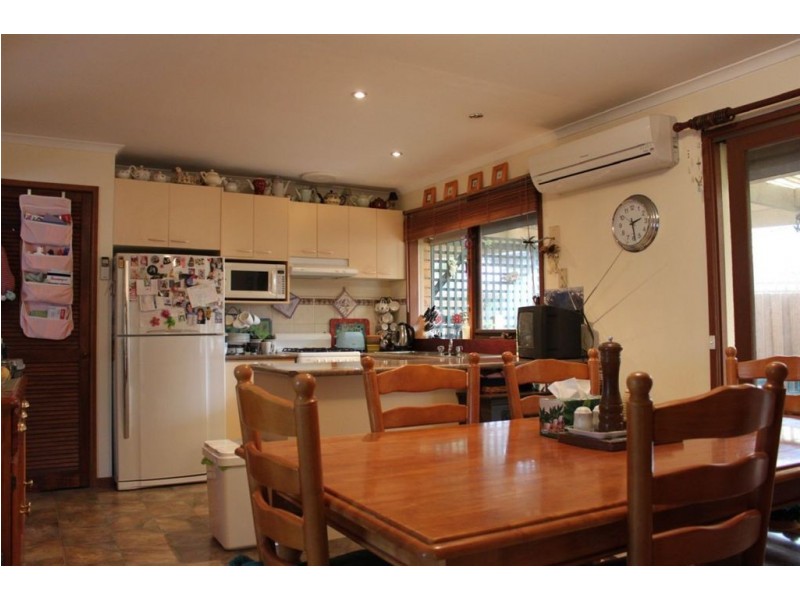 31 Sandfield Drive, Carrum Downs VIC 3201