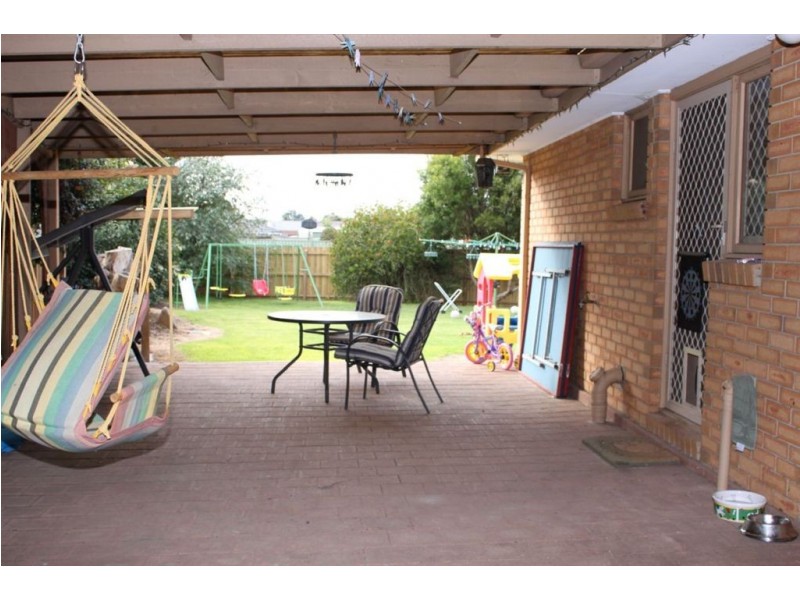 31 Sandfield Drive, Carrum Downs VIC 3201