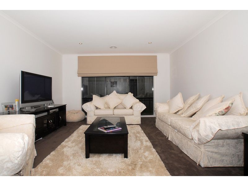 24 Scarlett Avenue, Carrum Downs VIC 3201