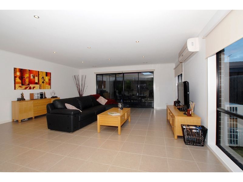 24 Scarlett Avenue, Carrum Downs VIC 3201