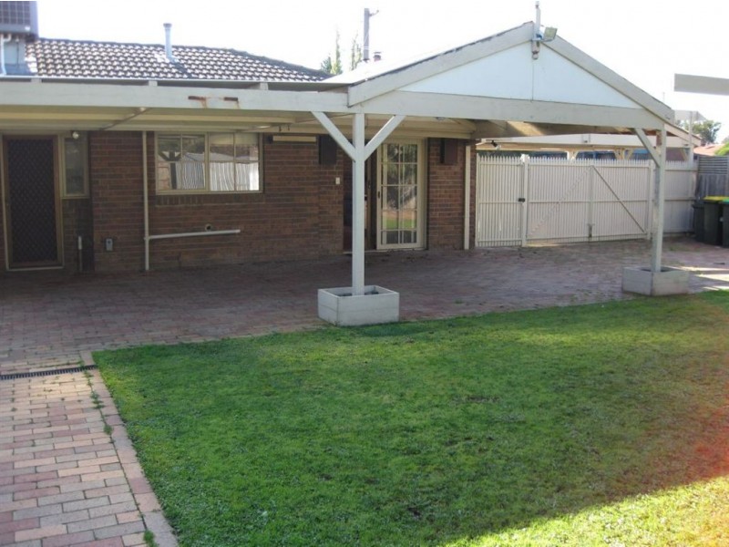 4 Heatherleigh Court, Carrum Downs VIC 3201