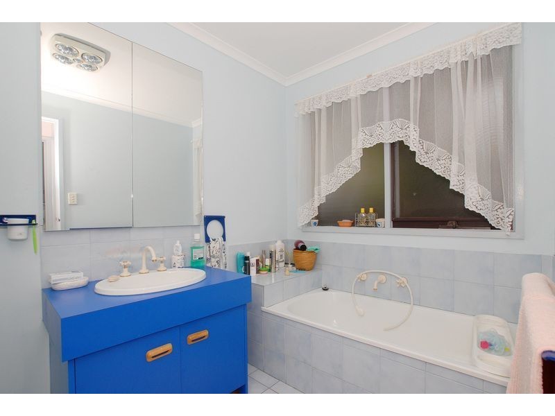 8 Rosemary Court, Carrum Downs VIC 3201