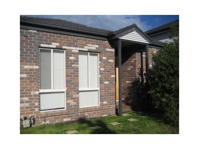 2/38 Railway Parade, Seaford VIC 3198