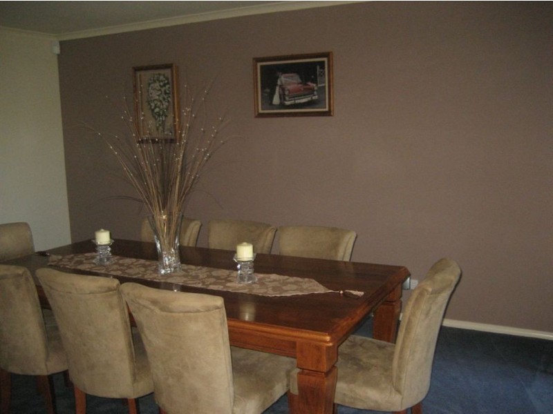 14 Edinburg Drive, Skye VIC 3977