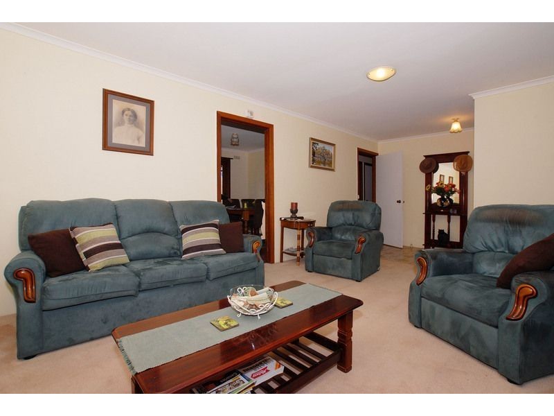 22 Whimbrel Crescent, Carrum Downs VIC 3201