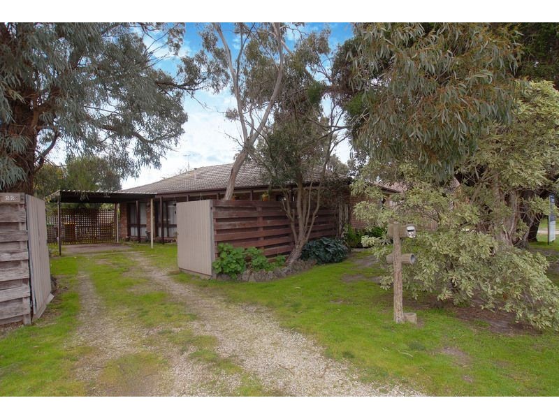 22 Whimbrel Crescent, Carrum Downs VIC 3201