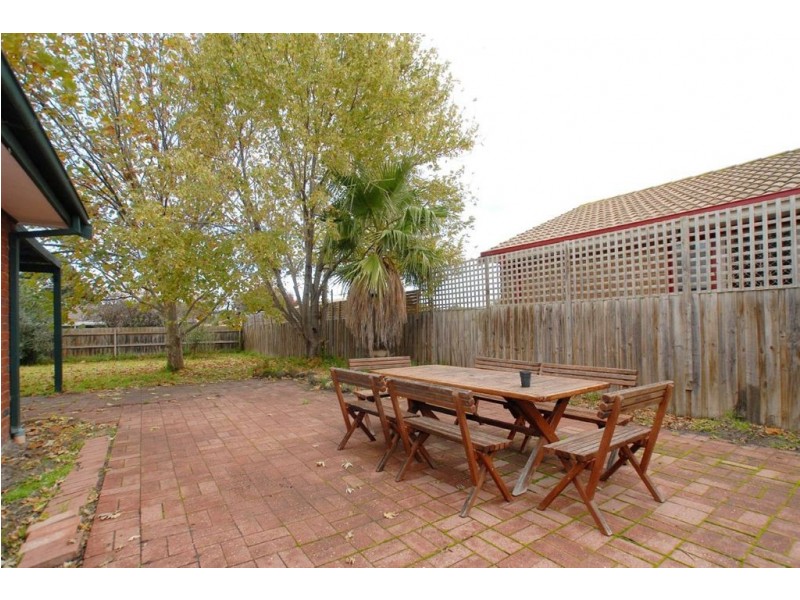 16 Allied Drive, Carrum Downs VIC 3201