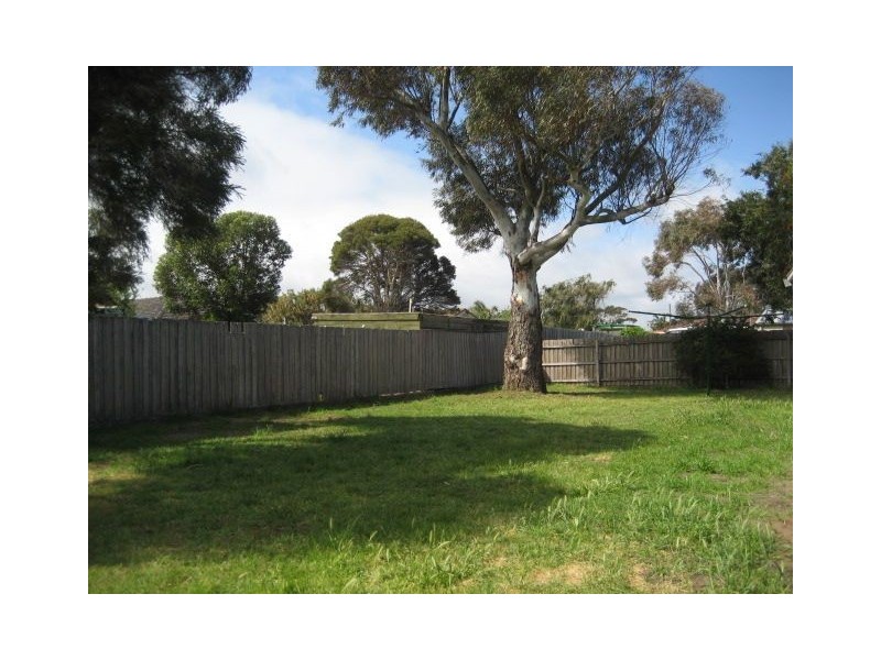 17 Whitby Way, Seaford VIC 3198