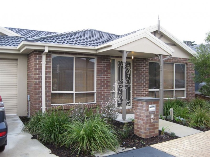 16/31-35 Brunnings Road, Carrum Downs VIC 3201