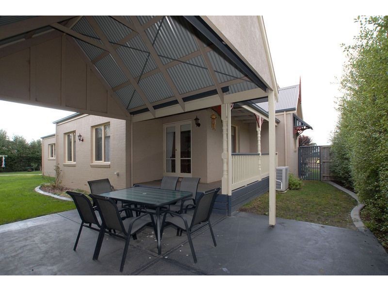 7 Balinga Drive, Skye VIC 3977