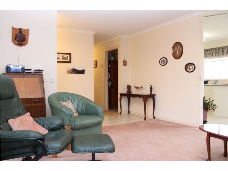 1 Cassowary Close, Carrum Downs VIC 3201