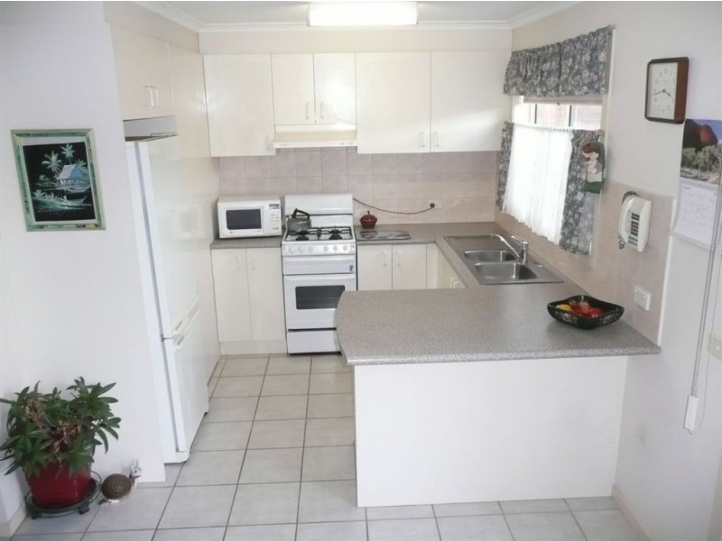 1 Cassowary Close, Carrum Downs VIC 3201