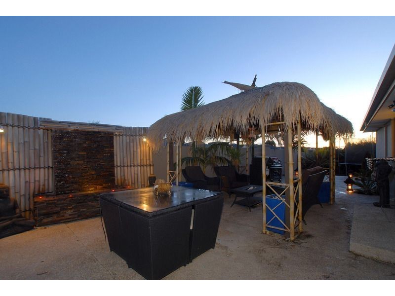 81 Oberon Drive, Carrum Downs VIC 3201