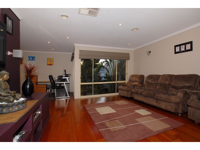 81 Oberon Drive, Carrum Downs VIC 3201