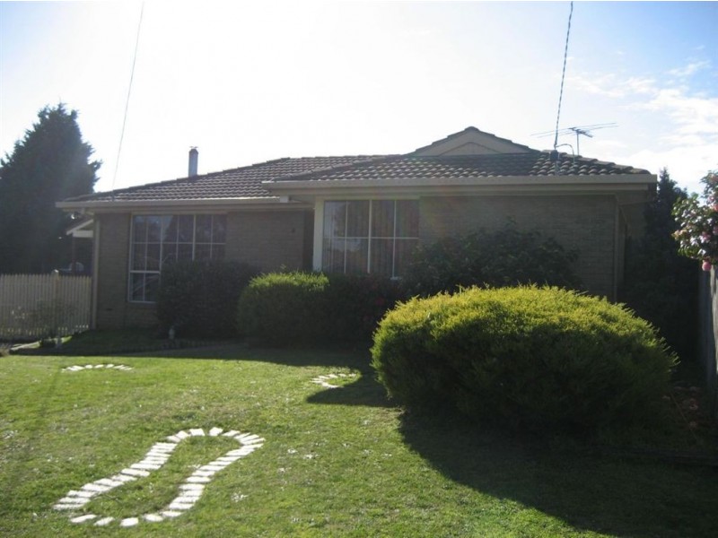 4 Raquel Close, Carrum Downs VIC 3201