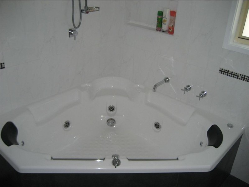 4 Raquel Close, Carrum Downs VIC 3201