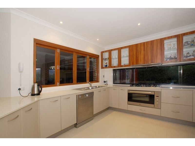 3 Whitewater Court, Sandhurst VIC 3977