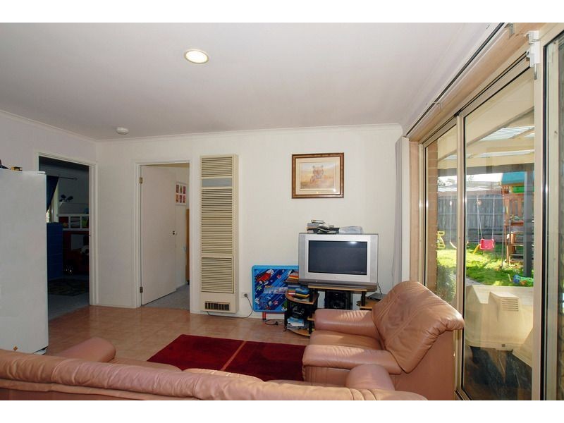 77 Rangeview Drive, Skye VIC 3977