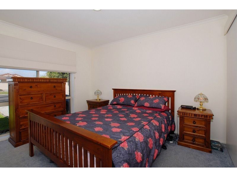 77 Rangeview Drive, Skye VIC 3977
