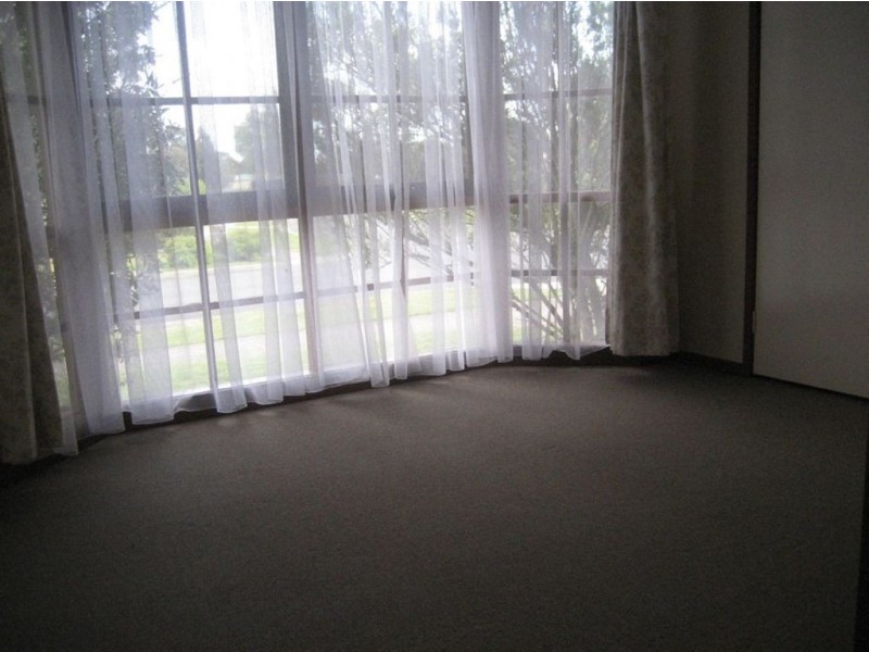 17 Quarrion Drive, Carrum Downs VIC 3201