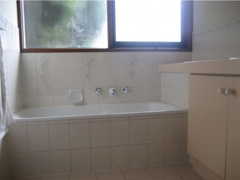 17 Quarrion Drive, Carrum Downs VIC 3201