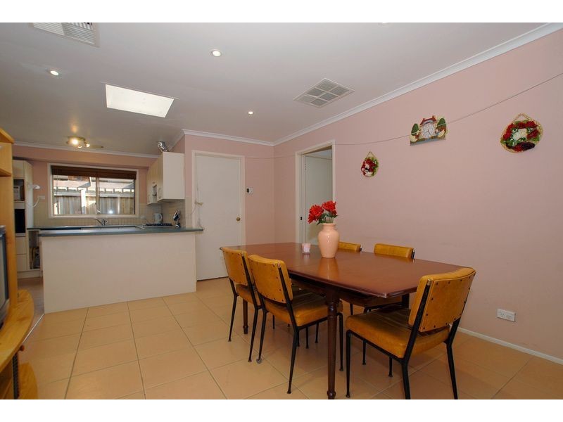 13 Lyrebird Drive, Carrum Downs VIC 3201