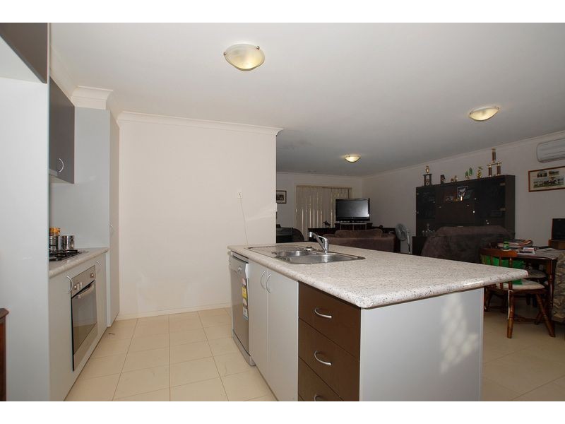 2/24 McCormicks Road, Skye VIC 3977