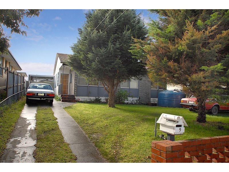 9 Juniper Court, Frankston North VIC 3200