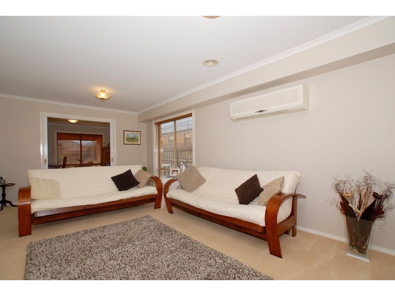 20 Venezia Way, Skye VIC 3977