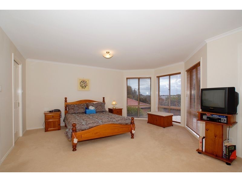 20 Venezia Way, Skye VIC 3977