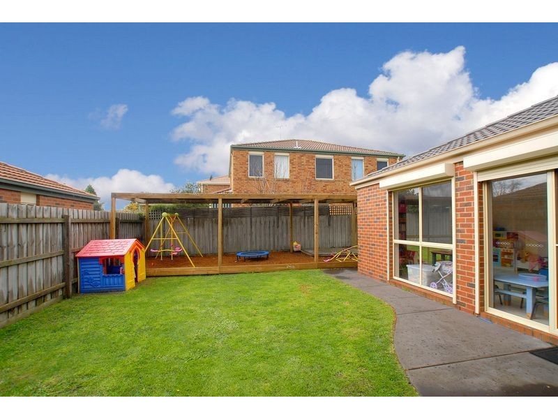 40 Arlene Drive, Skye VIC 3977