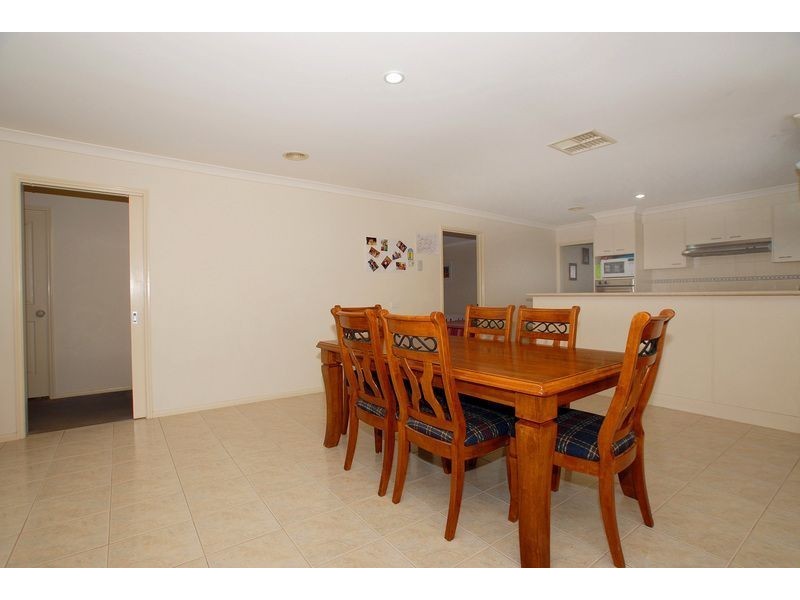 40 Arlene Drive, Skye VIC 3977