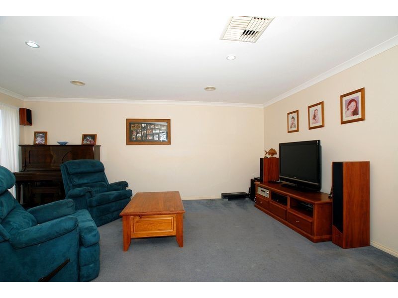 40 Arlene Drive, Skye VIC 3977