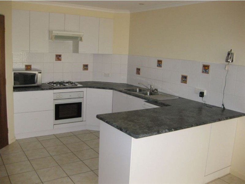 3/2 Molesworth Street, Seaford VIC 3198