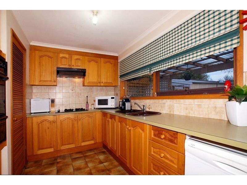8 Oriole Court, Carrum Downs VIC 3201
