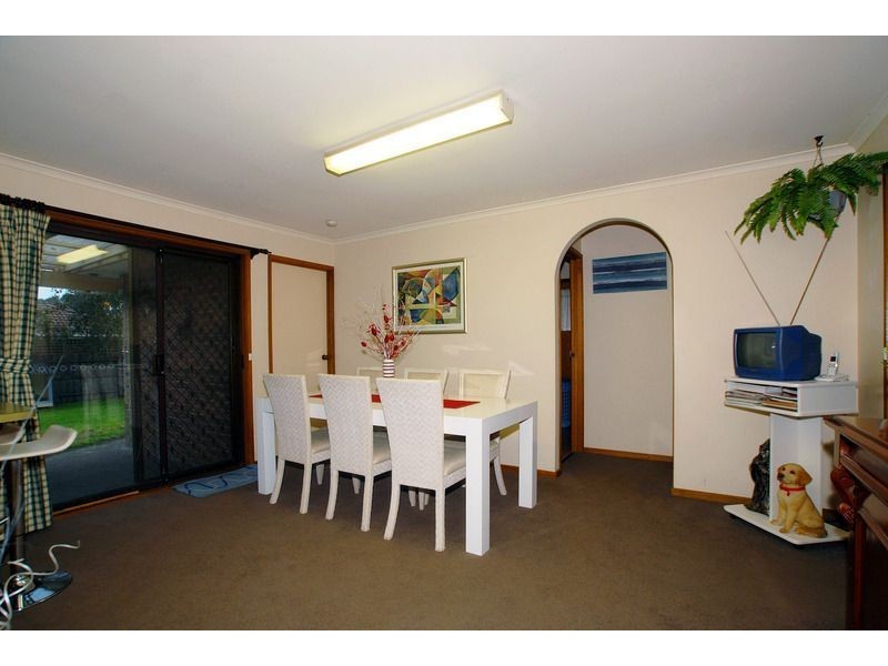 8 Oriole Court, Carrum Downs VIC 3201
