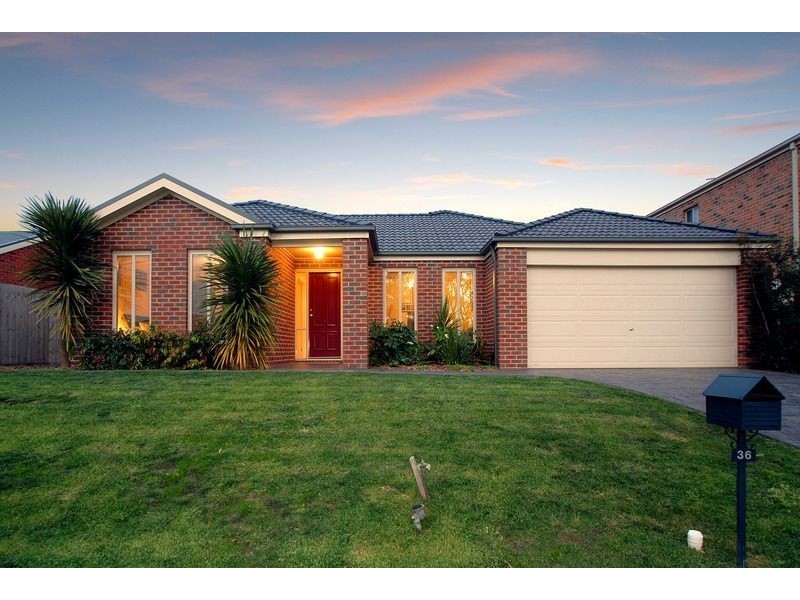 36 Balinga Drive, Skye VIC 3977